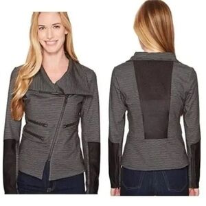 The North Face Women's Light Jacket